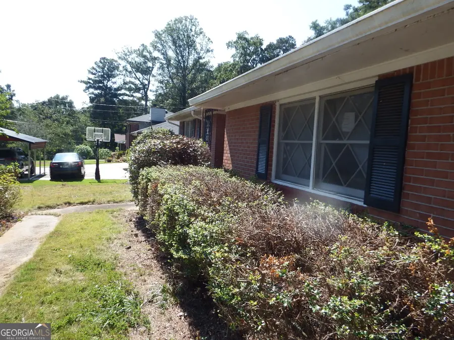 4134 Blackhawk Drive, Stone Mountain, GA 30083 - Image #2