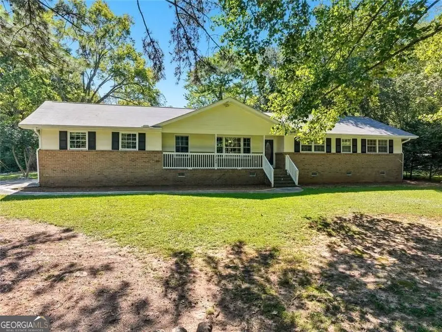 2148 Santa Fe Trail Sw, Snellville, GA 30078 - Image #2