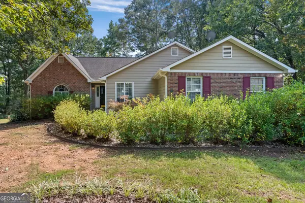 220 Daileys Plantation Drive, McDonough, GA 30253