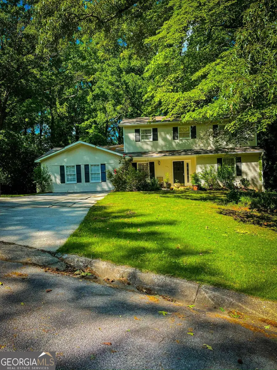 287 Willow Cove Court, Lawrenceville, GA 30044 - Image #2