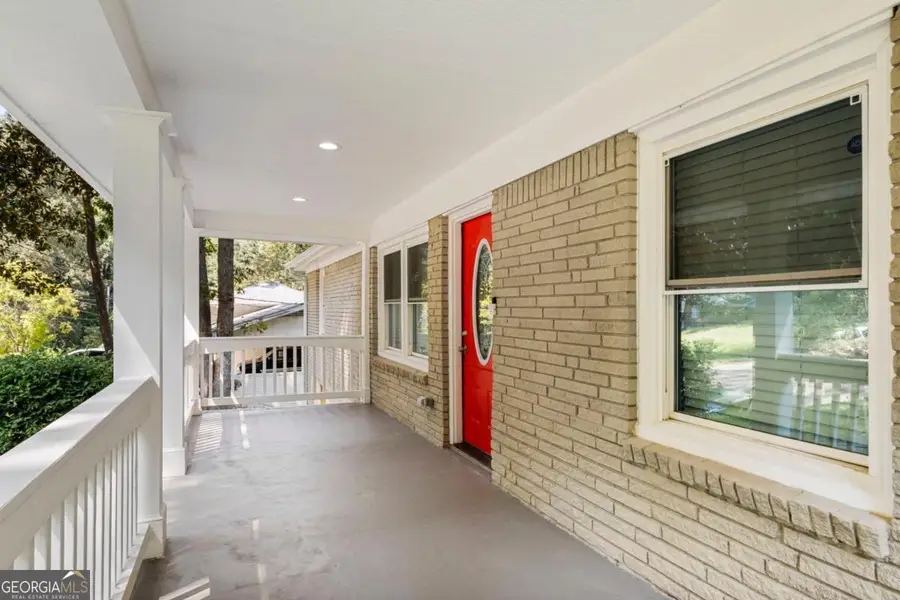479 Larchmont Circle Nw, Atlanta, GA 30318 - Image #3