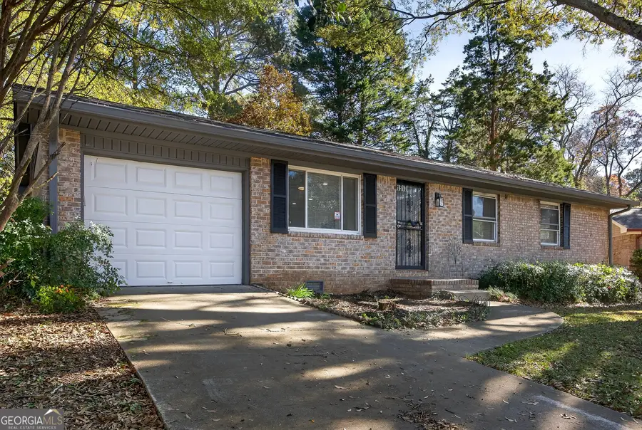 1517 Colony East Circle, Stone Mountain, GA 30083 - Image #2
