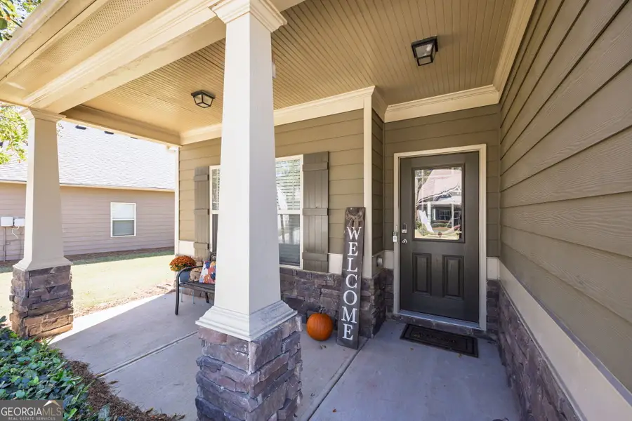 487 Hawthorne Ridge Circle, Dallas, GA 30132 - Image #2