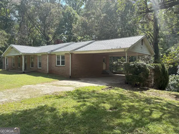 42 Vickie Drive E, Dawsonville, GA 30534