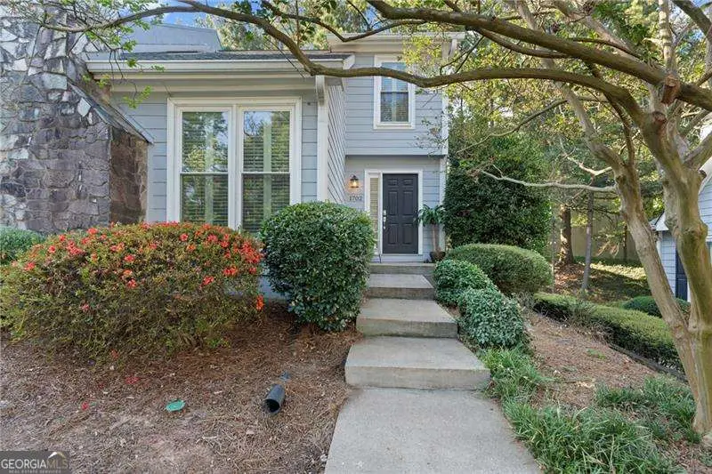 1702 Defoors Walk Nw, Atlanta, GA 30318 - Image #2