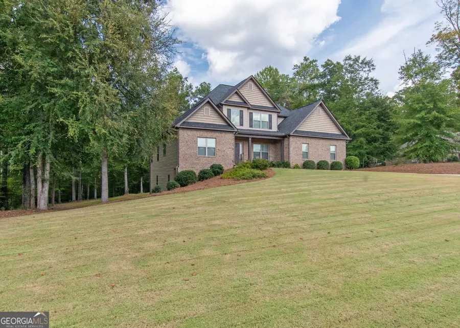 828 Smallwood Trace, Hampton, GA 30228 - Image #2