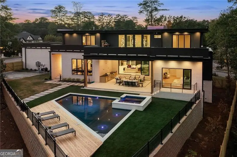 6531 Long Acres Drive, Sandy Springs, GA 30328 - Image #2