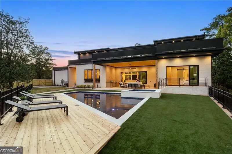 6531 Long Acres Drive, Sandy Springs, GA 30328 - Image #3