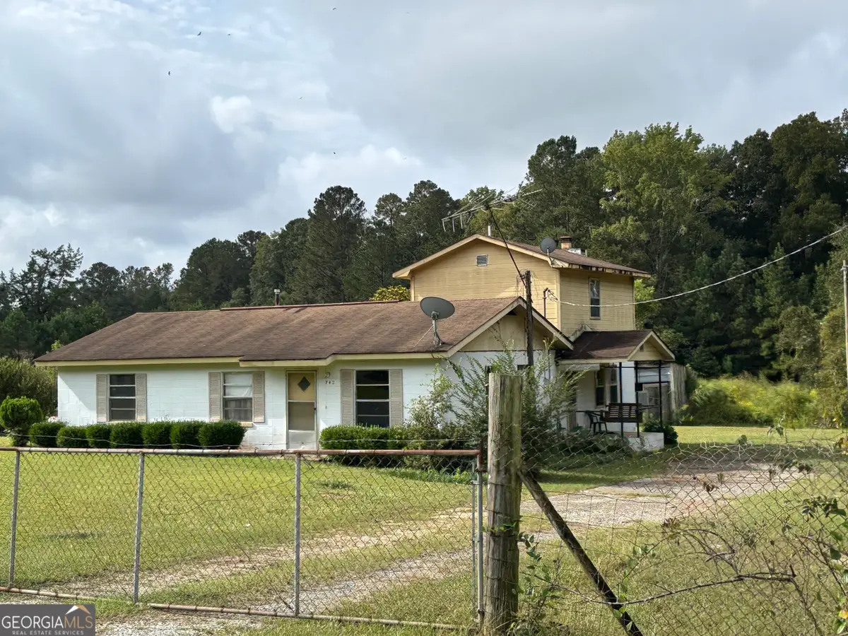 742 Cary Road, Cochran, GA 31014 - Image #1