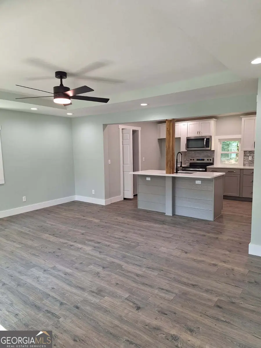 713 Ave H, West Point, GA 31833 - Image #2