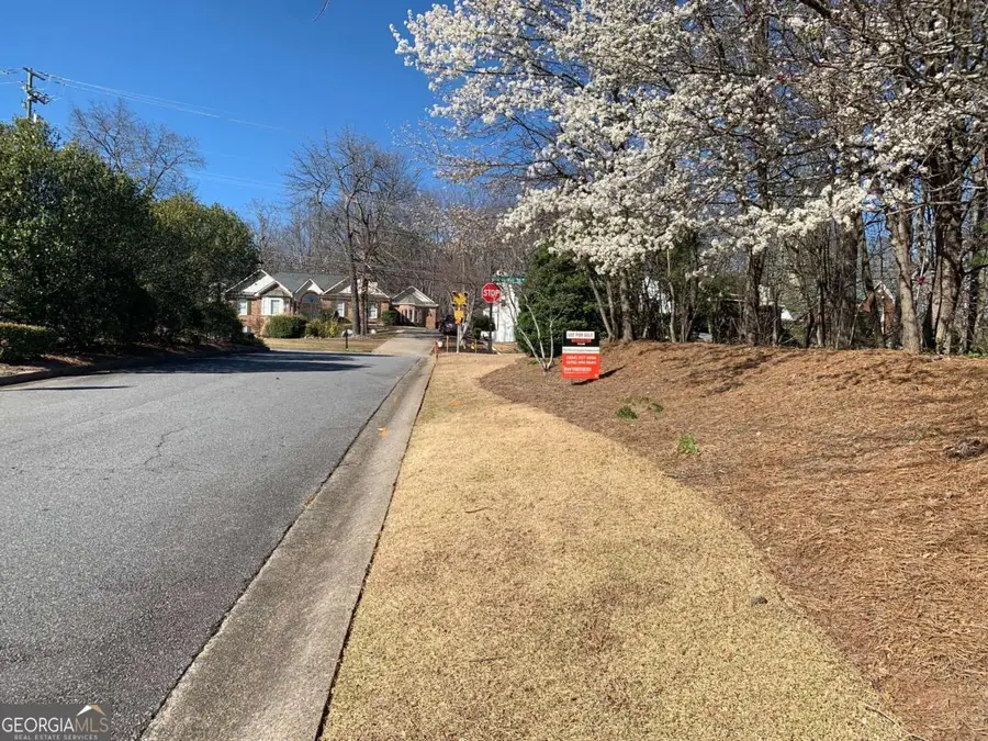 1941 Pine Bluff, Marietta, GA 30062 - Image #3