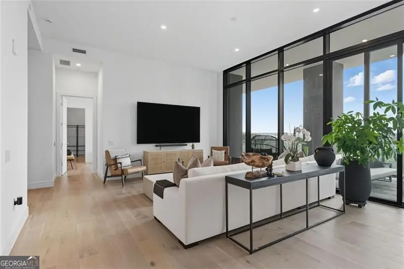 2425 Peachtree Road #1504, Atlanta, GA 30305 - Image #1