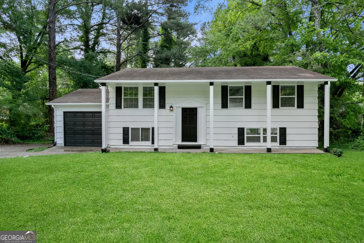 1386 Pineglen Drive, Riverdale, GA 30296 - #1