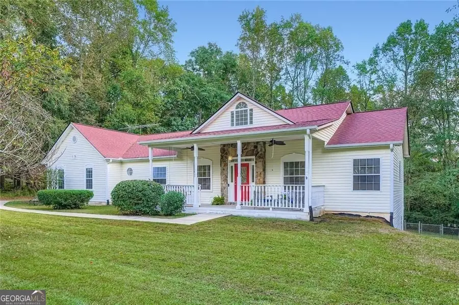 126 Summerhill Drive, Hoschton, GA 30548 - Image #2