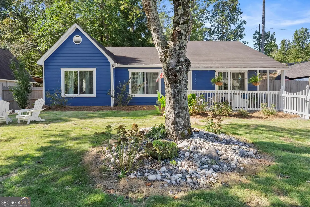 4304 Hillview Drive, Acworth, GA 30101 - Image #1