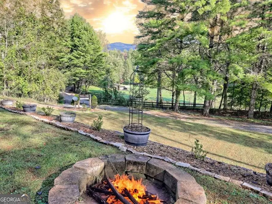 206 Peckerwood Road, Hayesville, NC 28904 - Image #3