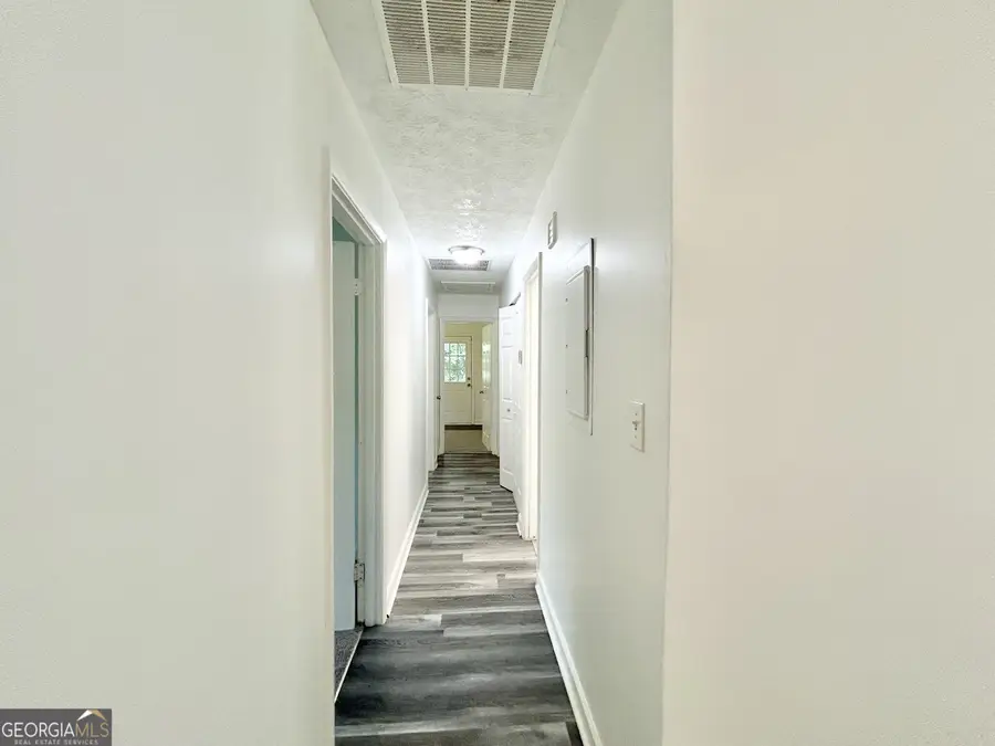 688 Plainville Drive Sw, Atlanta, GA 30331 - Image #3