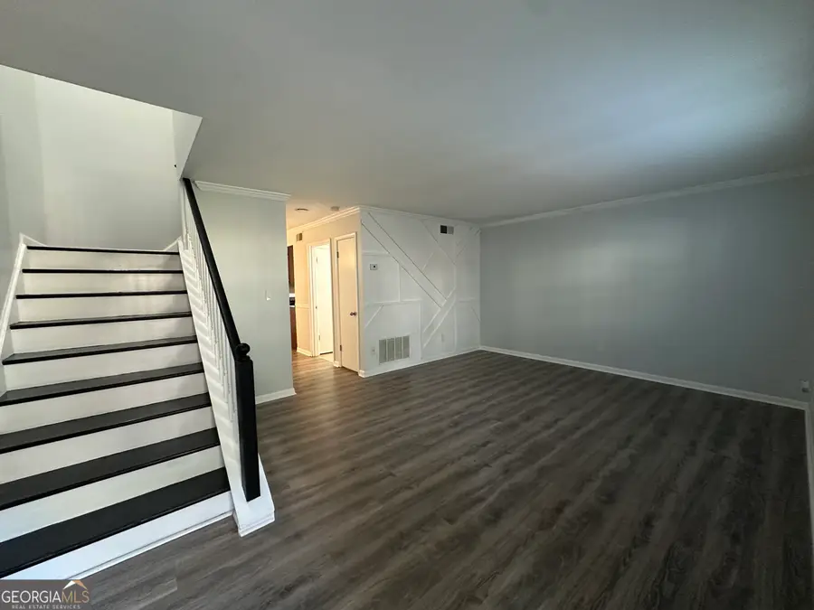 6900 Roswell Road #APT K8, Sandy Springs, GA 30328 - Image #2
