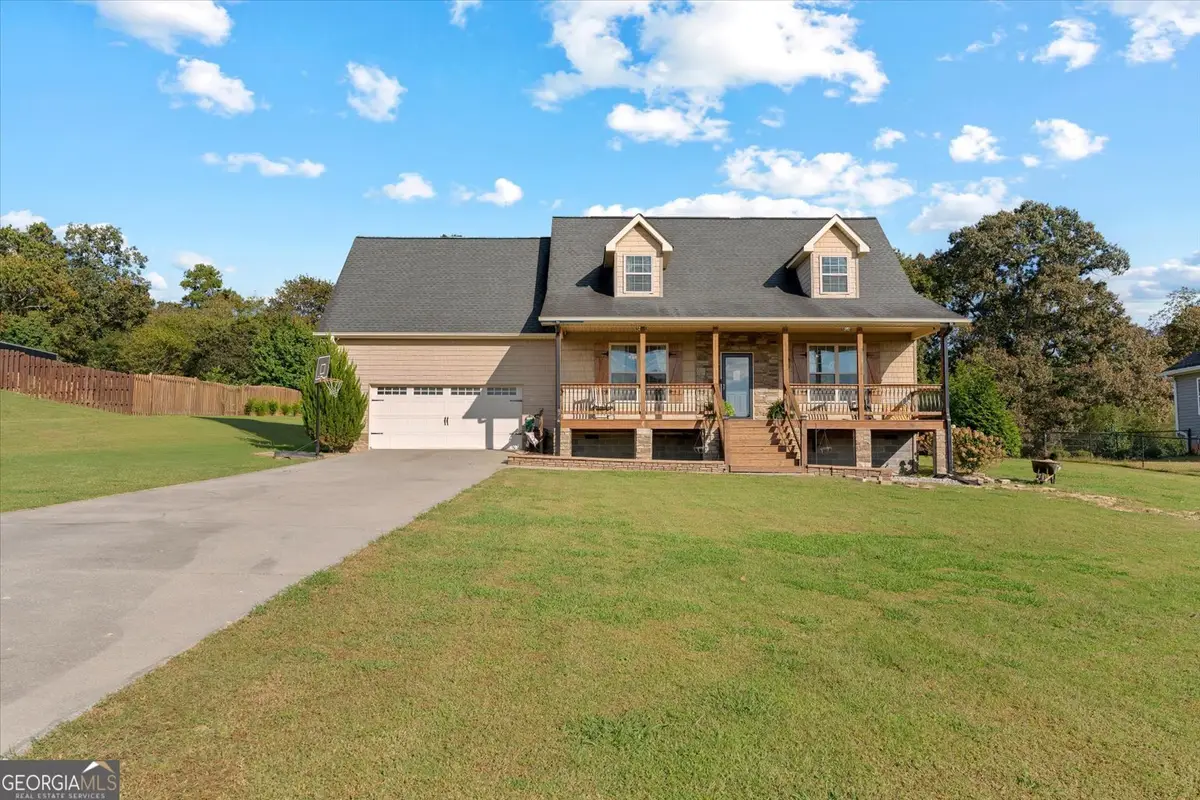 187 Willow Haven Street Se, Calhoun, GA 30701 - Image #1