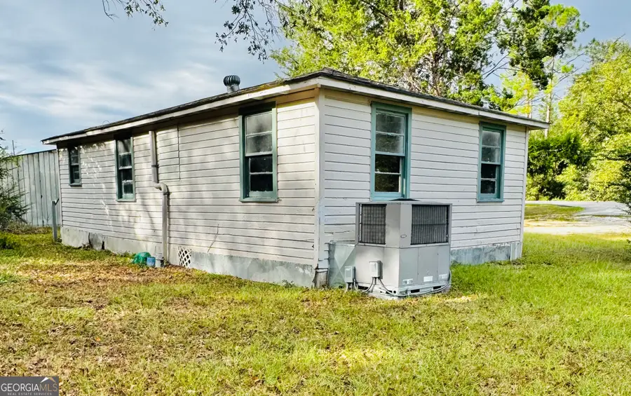 363 W Brazell Street, Reidsville, GA 30453 - Image #2