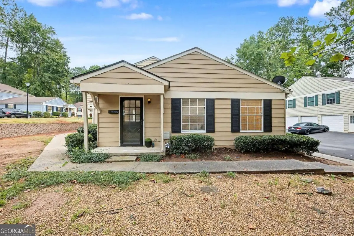 1300 Surrey Lane Sw, Marietta, GA 30008 - Image #1