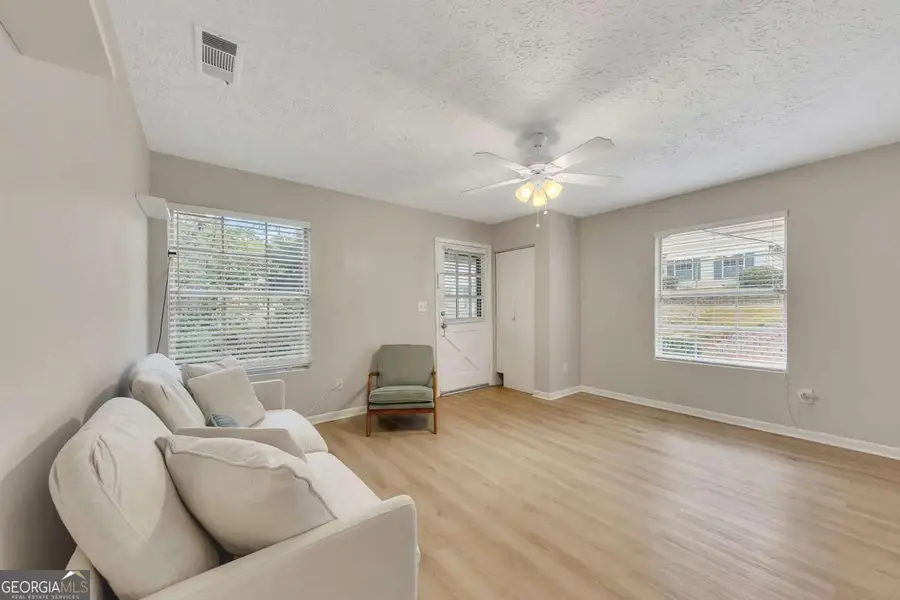 1300 Surrey Lane Sw, Marietta, GA 30008 - Image #3