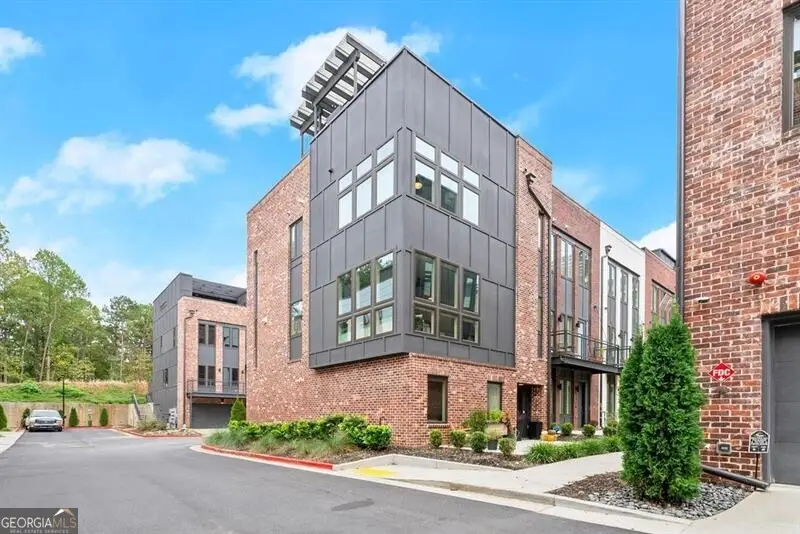 1256 Chelsea Circle Nw, Atlanta, GA 30318 - Image #1