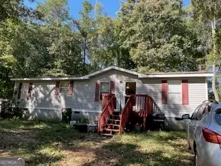 128 W Lakeview Drive, Temple, GA 30179