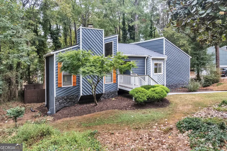 766 Lost Creek Circle, Stone Mountain, GA 30088 - Image #3