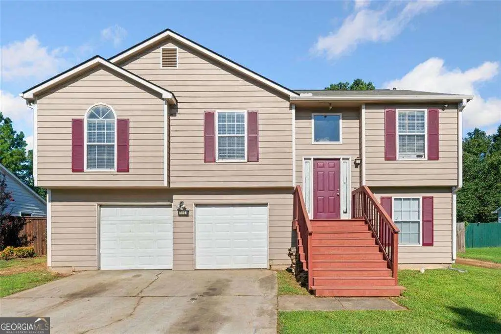 7106 Oakwood Circle, Rex, GA 30273 - Image #1