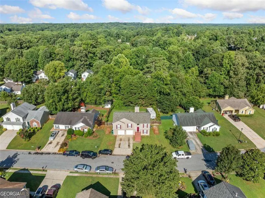 7106 Oakwood Circle, Rex, GA 30273 - Image #2