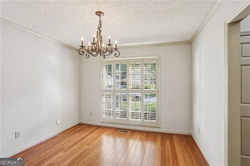 591 Oakledge Drive Nw, Marietta, GA 30060 - Image #3