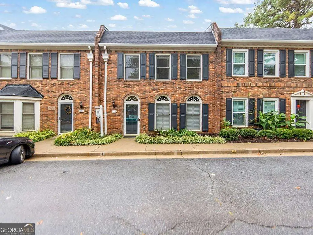 7006 Saint Charles Square, Roswell, GA 30075 - Image #1