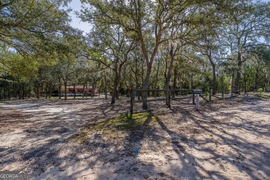 5768 Holly Drive, Blackshear, GA 31516 - Image #3