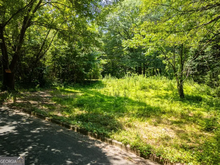 1095 Northwest Drive, Atlanta, GA 30318 - Image #3