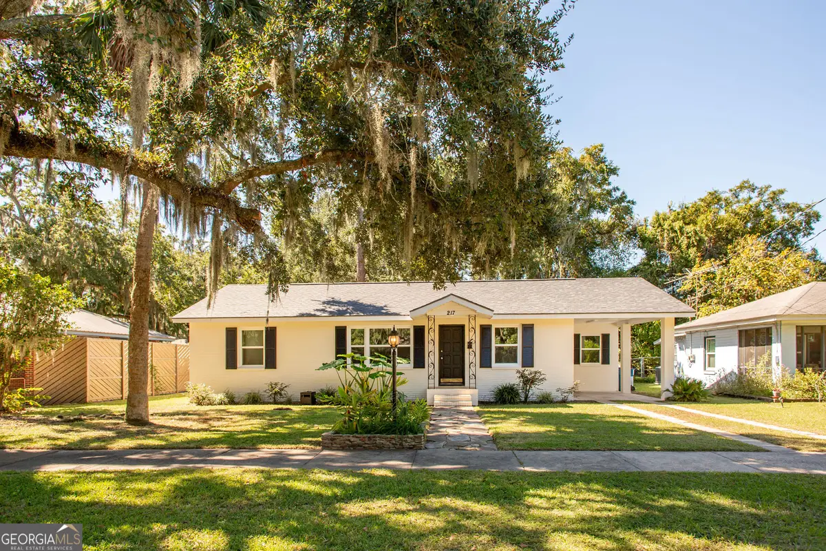 217 Norwich Street, Brunswick, GA 31520 - Image #1