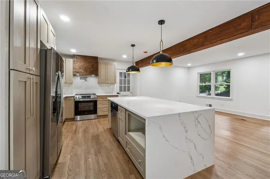 459 Thackery Place Sw, Atlanta, GA 30311 - Image #2