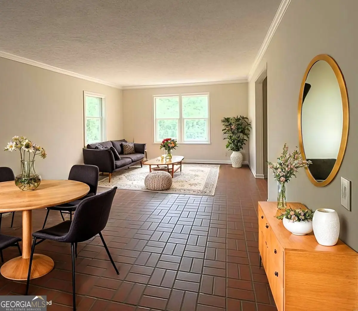 323 Lakemoore Drive Ne #F, Atlanta, GA 30342 - Image #1