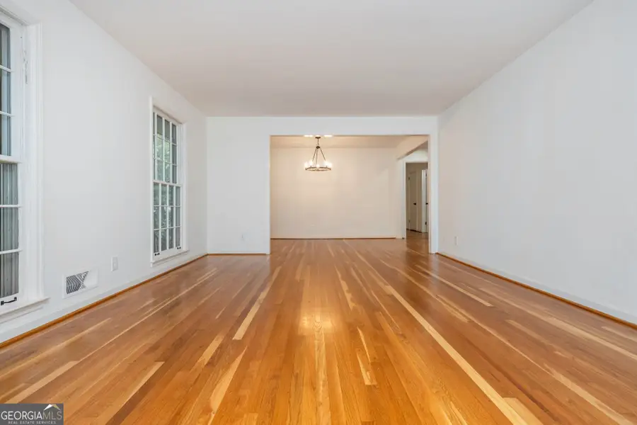 1077 Vistavia Circle, Decatur, GA 30033 - Image #2