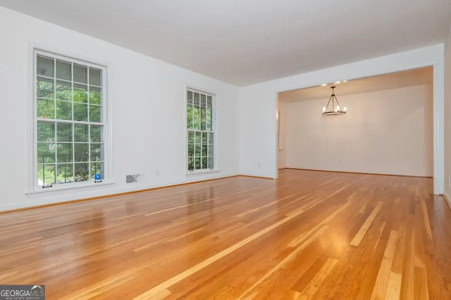 1077 Vistavia Circle, Decatur, GA 30033 - Image #3