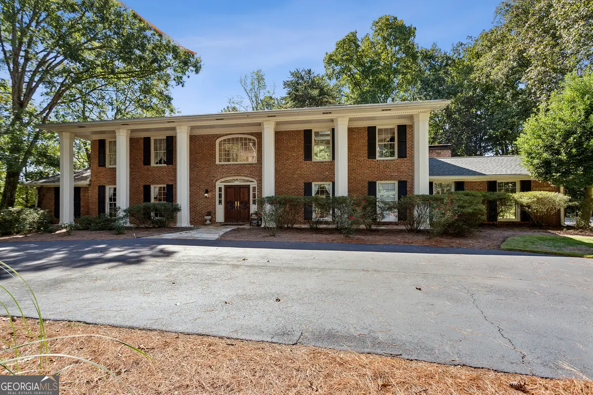 290 Glen Lake Drive, Atlanta, GA 30327 - Image #1