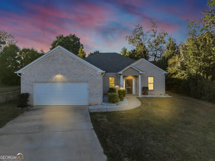 808 Cambridge Way, McDonough, GA 30253 - Image #2