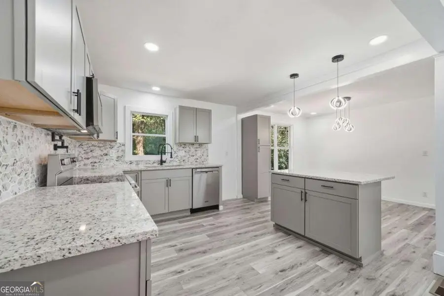 3920 Wedgefield Circle, Decatur, GA 30035 - Image #3