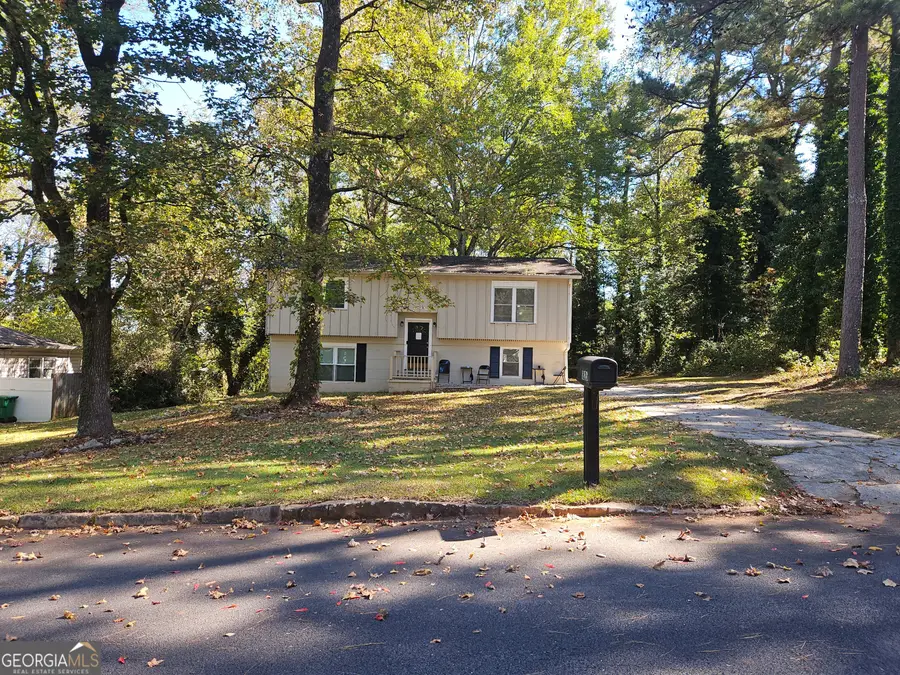 1820 Glenhaven Circle, Decatur, GA 30035 - Image #2