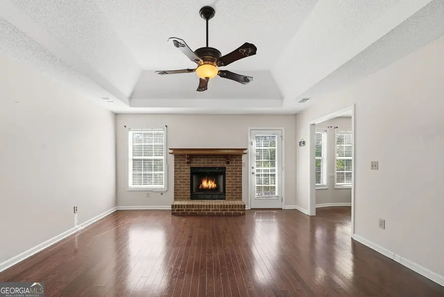 1045 SE Crystal Water Drive Se, Lawrenceville, GA 30045 - Image #2