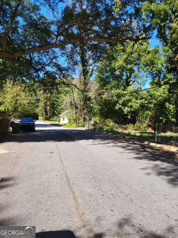 154 NW Stanhope Circle, Atlanta, GA 30314