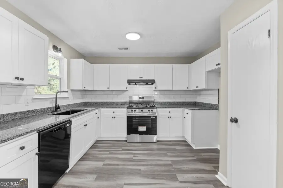 1444 Meadowind Court Sw, Conyers, GA 30094 - Image #3