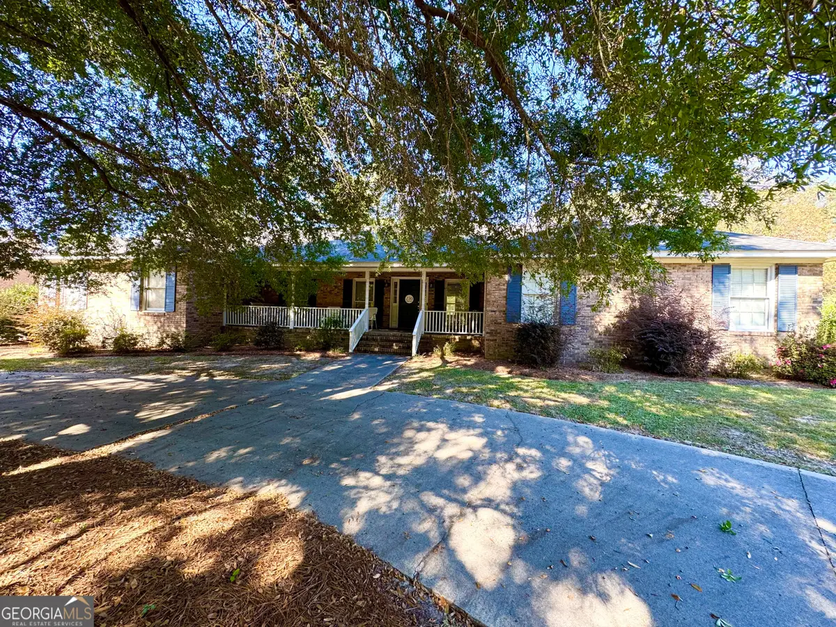 230 Ridge Circle, Dublin, GA 31021 - Image #1