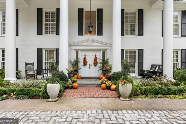 1700 Chartwell Trace, Stone Mountain, GA 30087