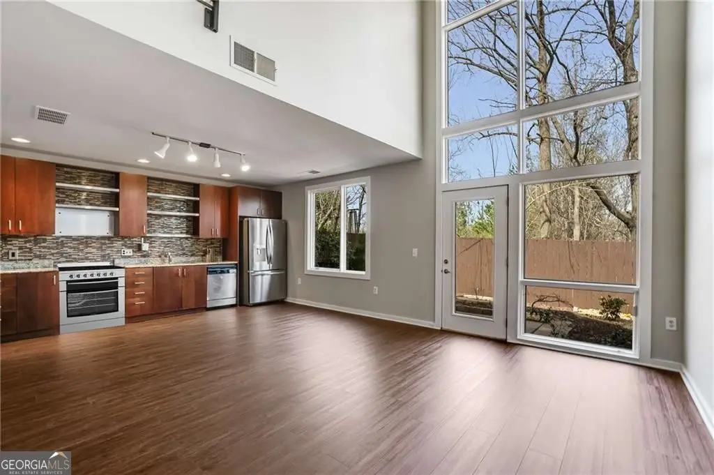 1342 Rietveld Row Nw, Atlanta, GA 30318 - Image #1